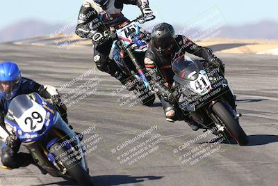 media/Dec-07-2025-CVMA (Sun) [[3e7d2de5dc]]/Race 7-Formula Lightweight Twins Shootout/